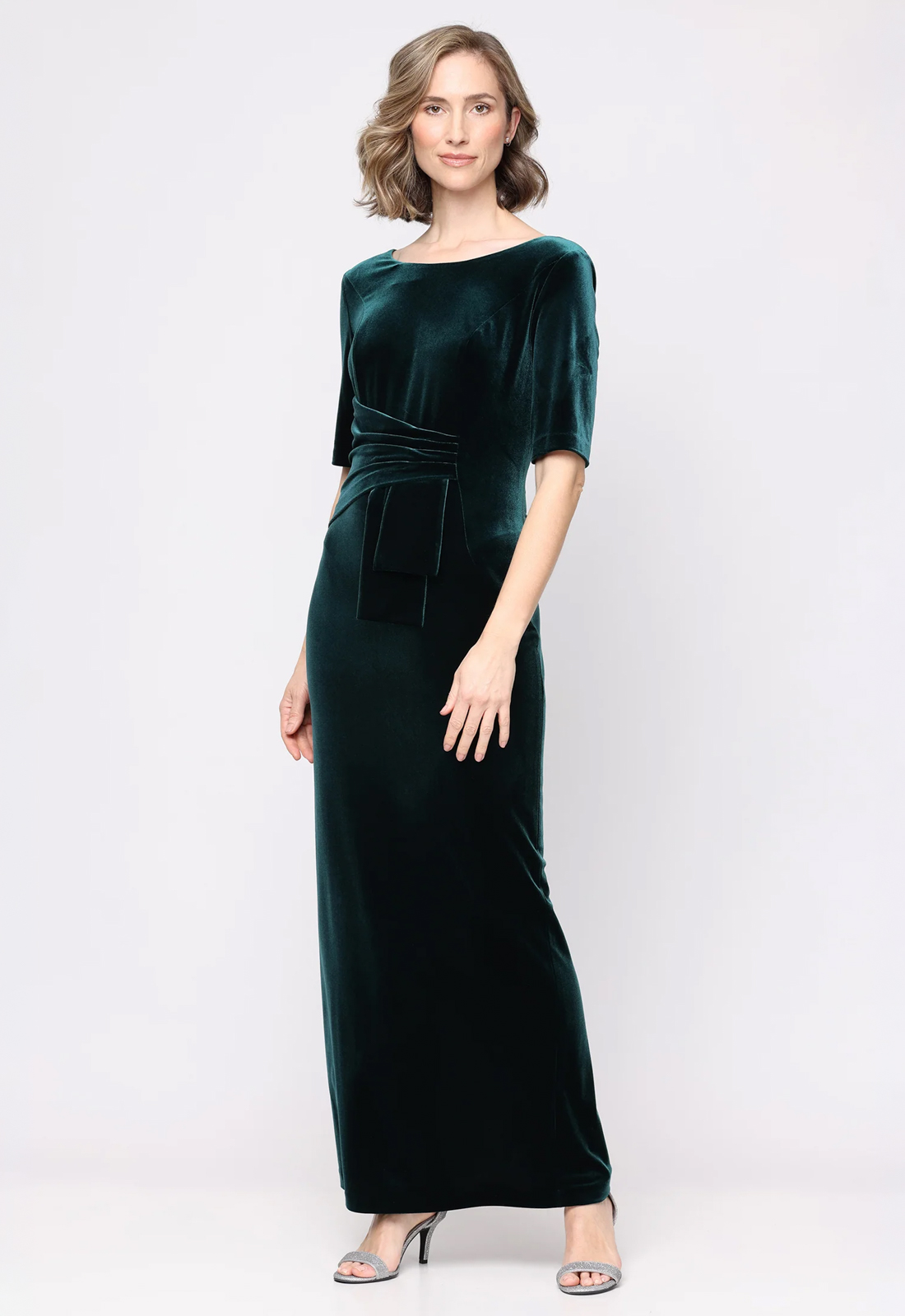 Discover 81911012 by Alex Evenings, a fitted, velvet mother of the bride or groom dress featuring elbow length sleeves. Shop at Stella’s Bridal in Westminster, MD.